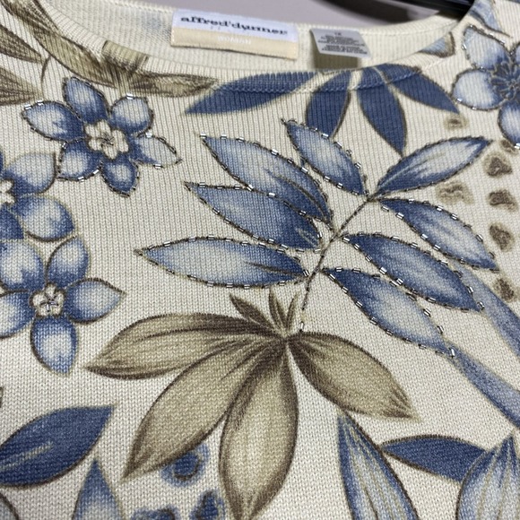 Vintage ALFRED DUNNER Cream Blue Beige Floral Beaded Knit Top Short Sleeve SZ 1X - Picture 5 of 14